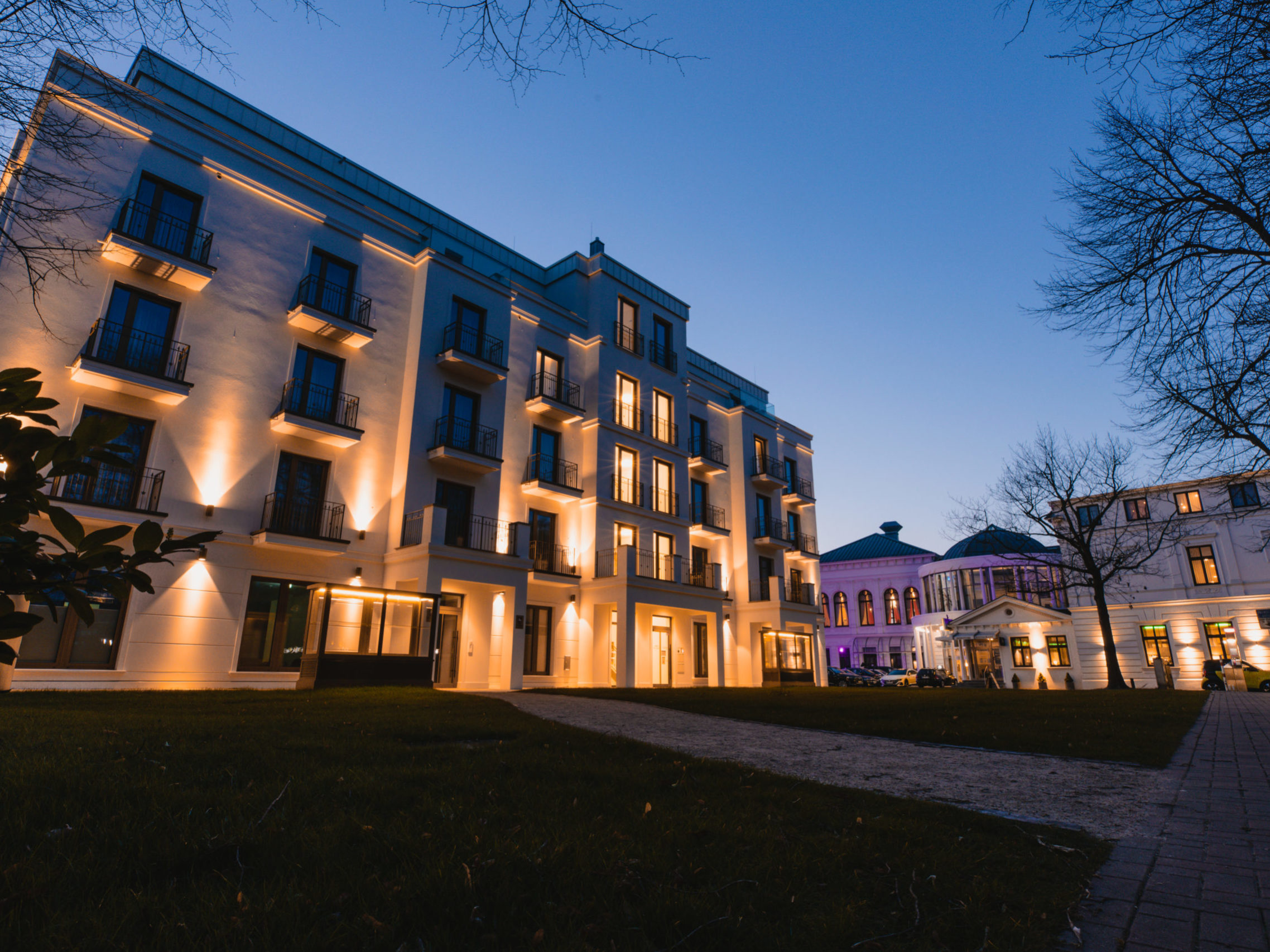 Schloss Ensemble im Abendlicht