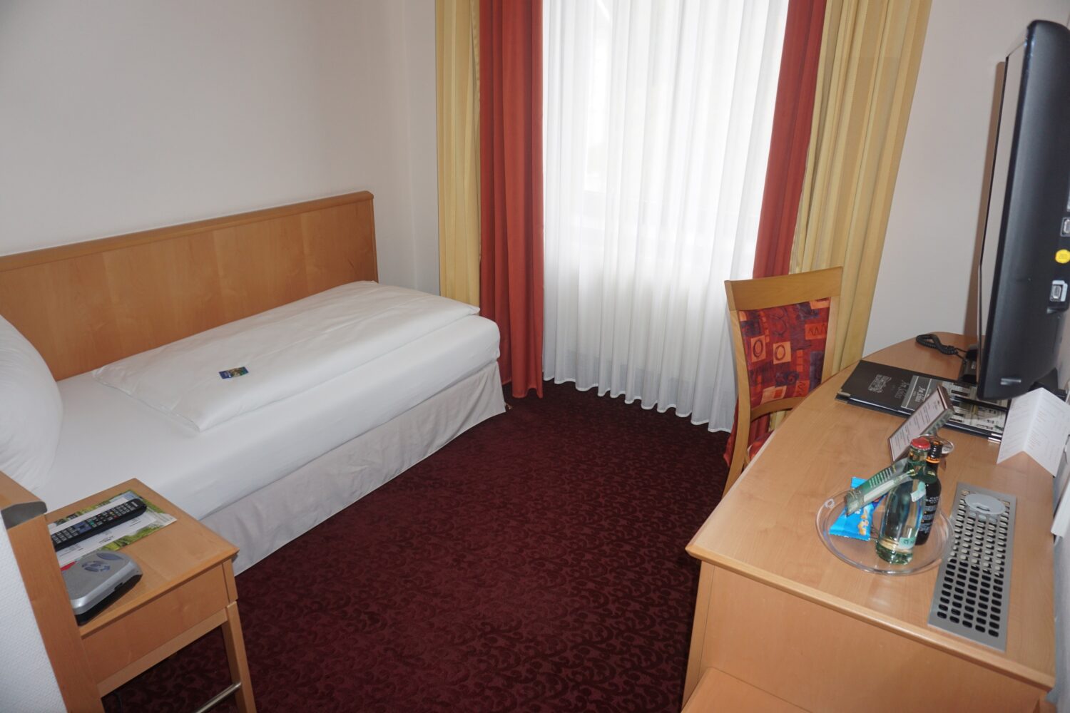 einzelzimmer-114-2--original-300485